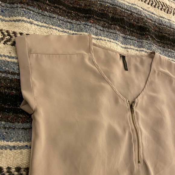 Gray Blouse - Picture 1 of 3